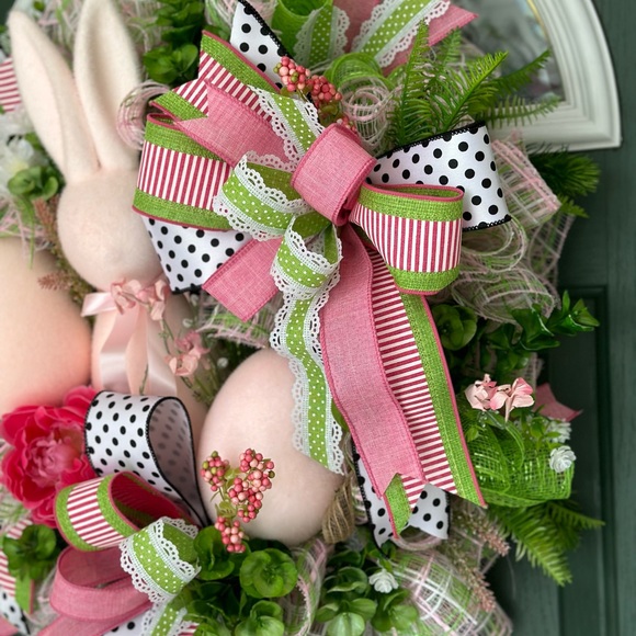 SOLD! Easter Wreath - Picture 4 of 4